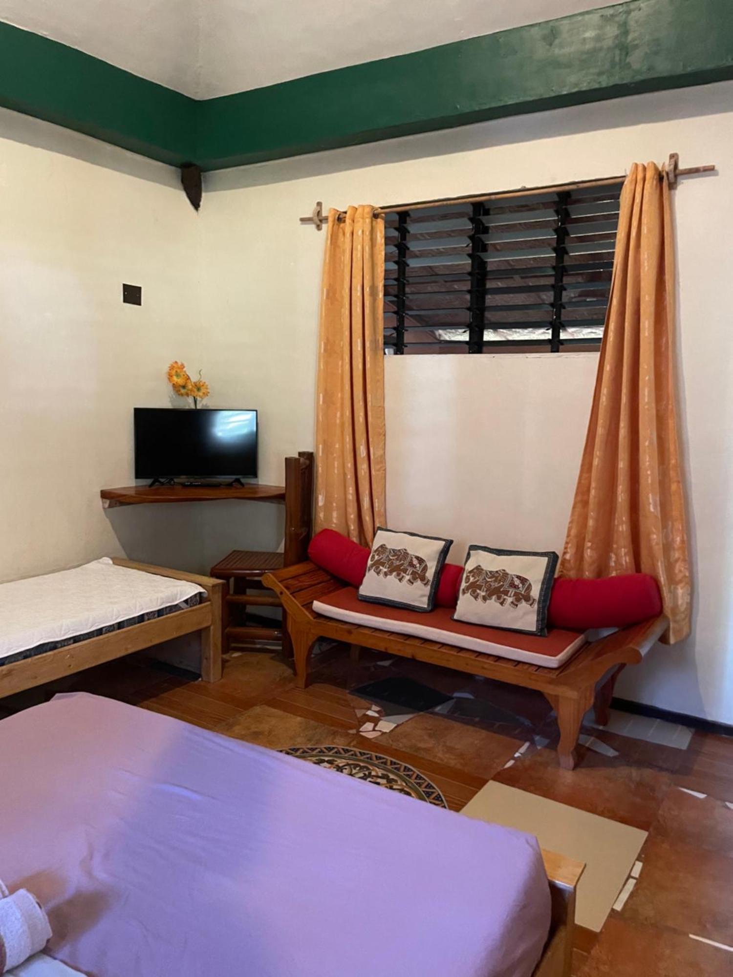 Chelle'S Guesthouse And Backpackers Siquijor Exteriér fotografie