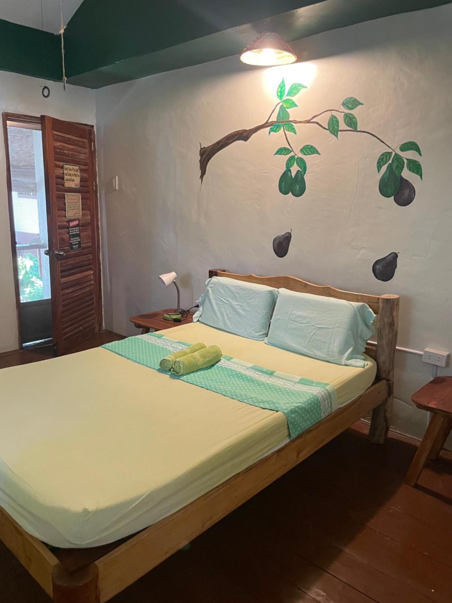 Chelle'S Guesthouse And Backpackers Siquijor Exteriér fotografie